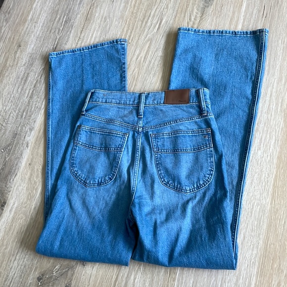 Madewell 11-inch high rise flare jeans - Picture 4 of 4